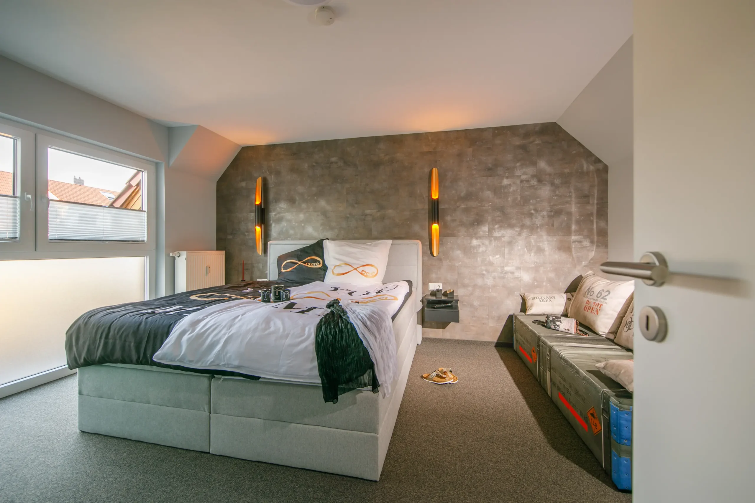 21- großes Schlafzimmer mit Schlafliege